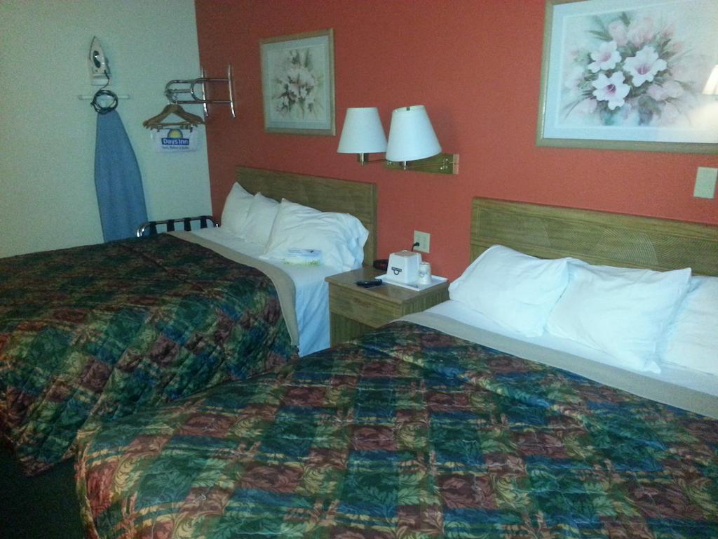 Days Inn By Wyndham Lincoln South Ngoại thất bức ảnh